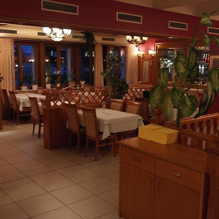 Hotel Jahnhaus Langenfeld  Extérieur photo