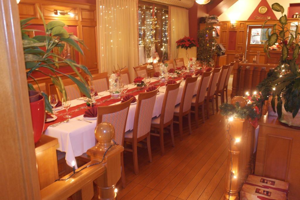 Hotel Jahnhaus Langenfeld  Extérieur photo