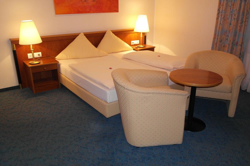 Hotel Jahnhaus Langenfeld  Chambre photo